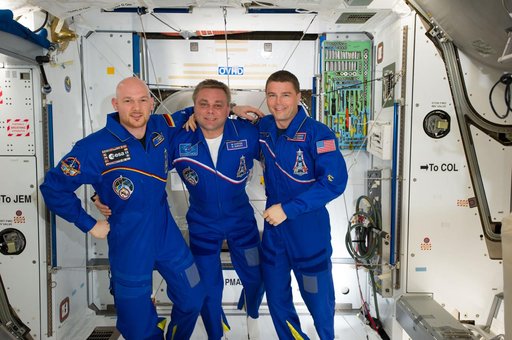 Expedition 40 crew on-orbit portrait