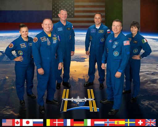iss042-s-002