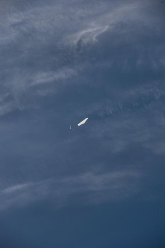 iss042e007149