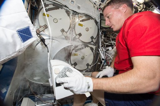iss042e016751