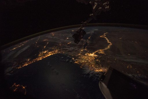 iss042e034492