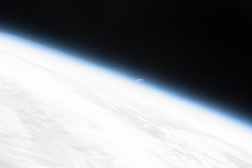 iss042e046647