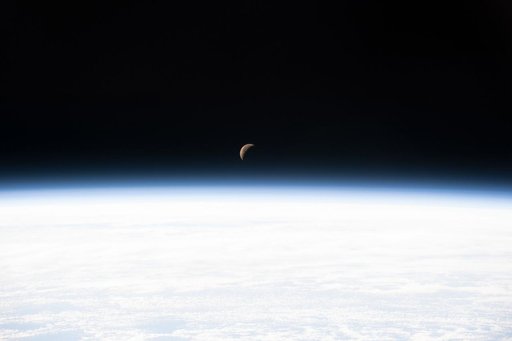 iss042e046827