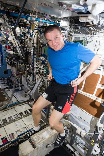 Virts on ergometer in U.S. Lab