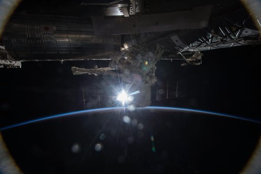 iss042e138540