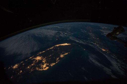 iss042e213555