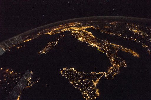 iss042e243237