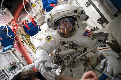 iss042e287736
