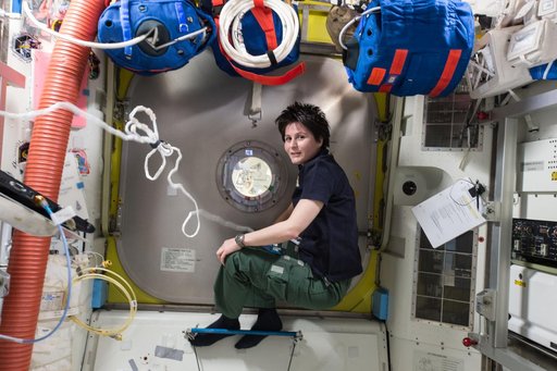 iss042e287823