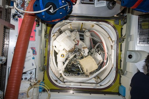iss042e287825