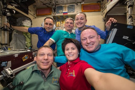 iss042e329946