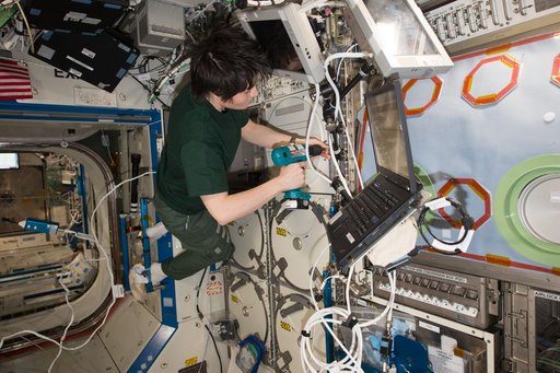 iss043e000742