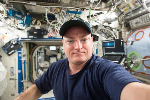 Kelly in U.S. Lab
