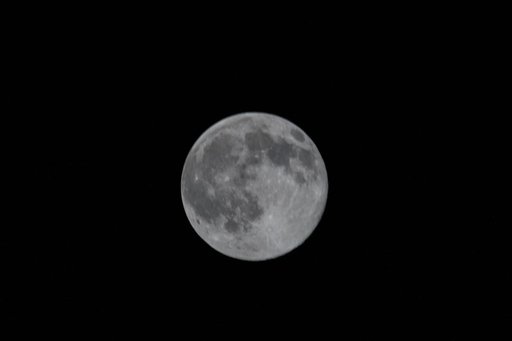 Lunar observation taken by Expedition 44 crewmember