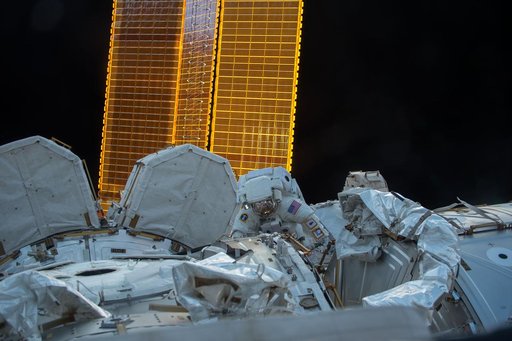 Lindgren during EVA 32