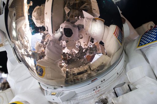 Kelly takes a Self-Portrait during EVA 32