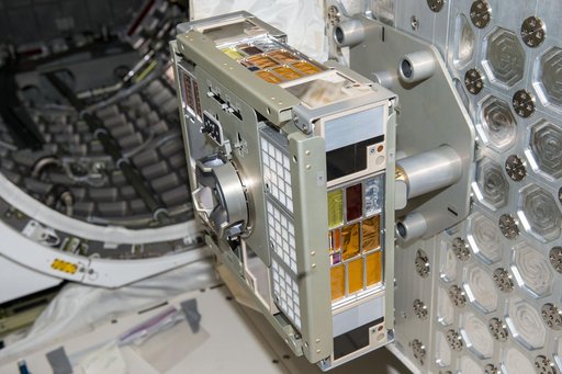ExHAM-MDM2 Samples installed on HXP