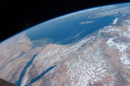 iss047e057822