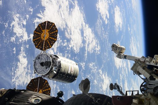 Cygnus cargo vehicle approaching the ISS for capture by the SSRMS
