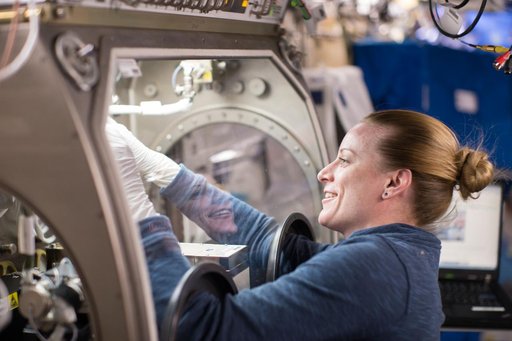 iss049e002655