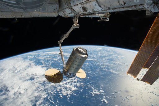 iss049e042847