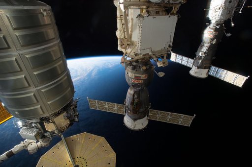 iss049e042858