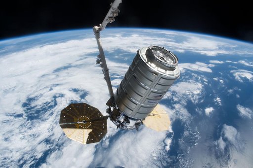 Cygnus OA-7 Spacecraft grappled by SSRMS