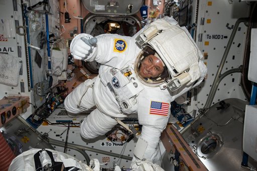 iss051e040053