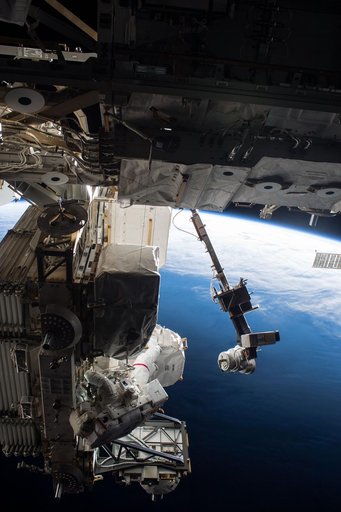 iss051e041849