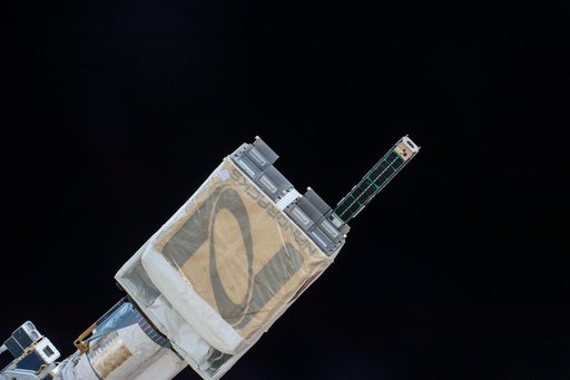 iss051e044807