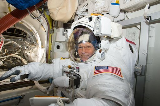 iss051e048884