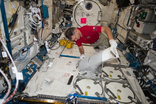 iss052e021601