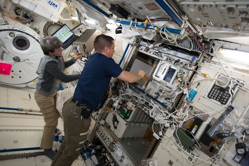 iss052e023844