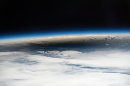 iss052e056122