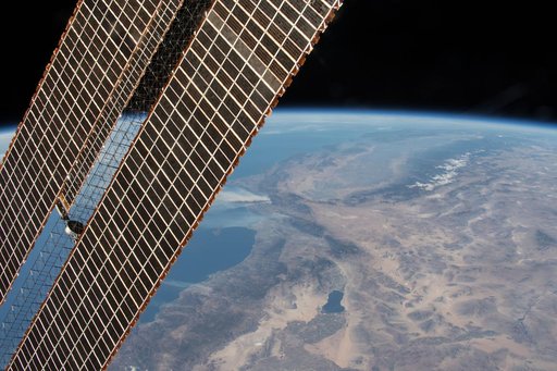 iss053e315808