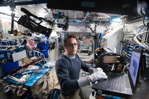 iss054e014673