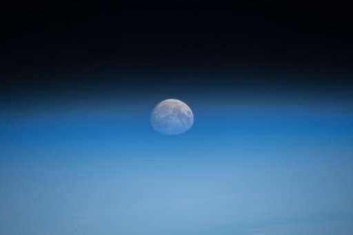 iss055e000043