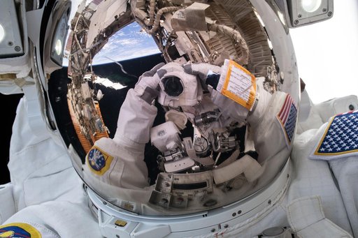 iss055e006284