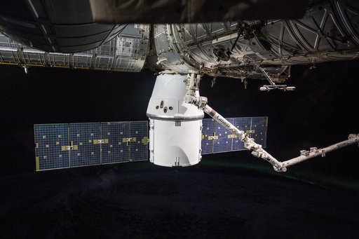 iss055e010818