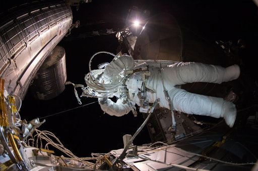 iss056e011989