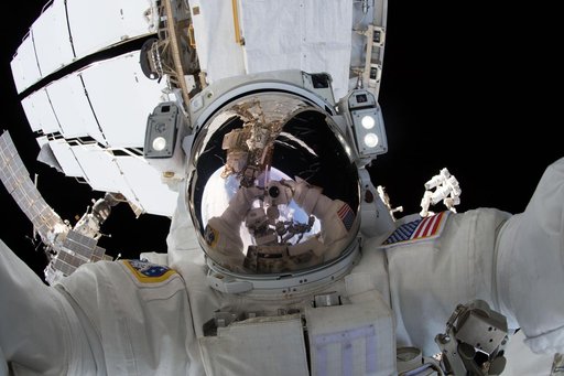 iss056e012043