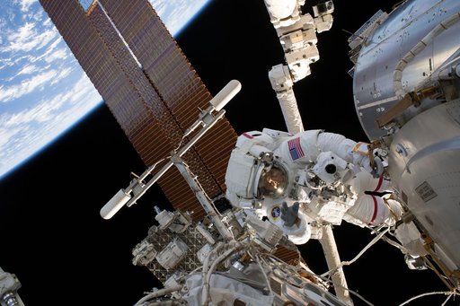iss056e012212