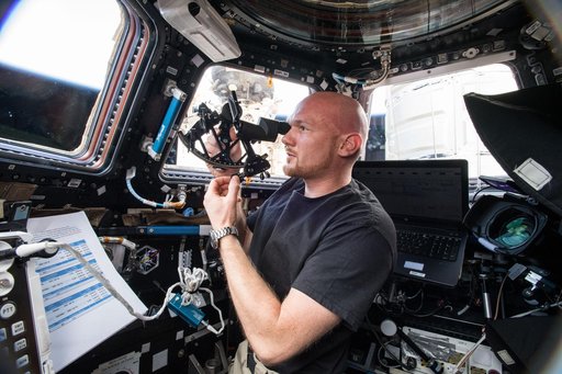 Sextant Navigation Checkout and Operation