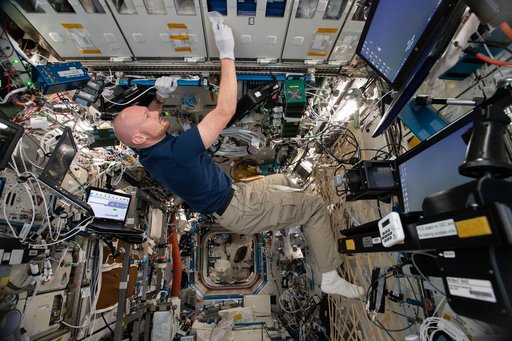 iss056e099195