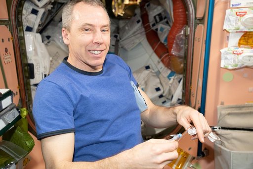 iss056e100991
