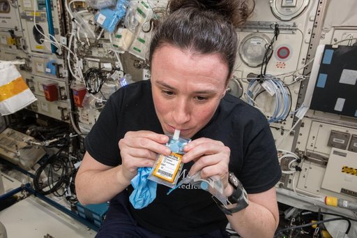 iss056e200842