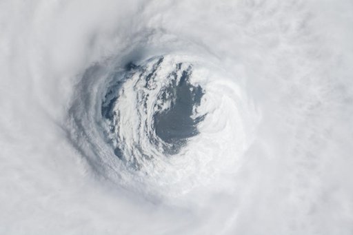 iss057e023128