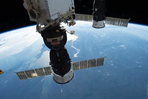 iss057e050440