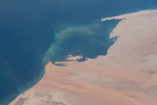 iss057e111398