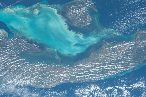 iss057e114400